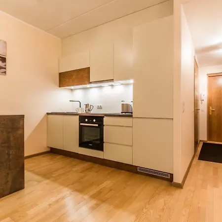 Rotermanni Apartment, Large Terrace 아파트 탈린